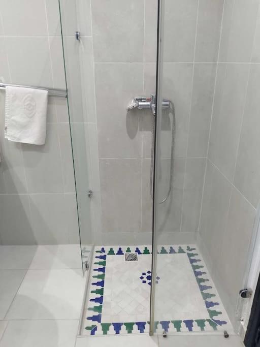 Appartement Confortable Avec 5 Piscines Marrakesh Eksteriør billede