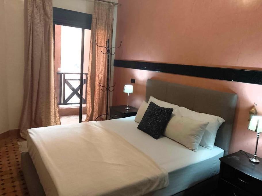 Appartement Confortable Avec 5 Piscines Marrakesh Eksteriør billede